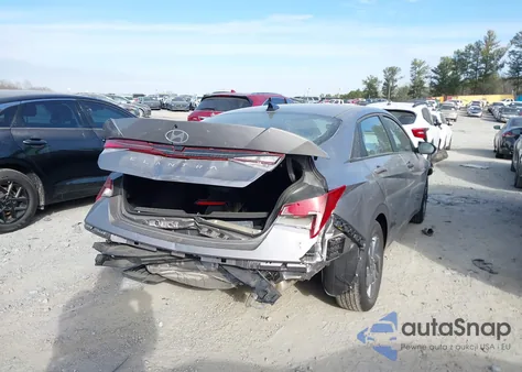 2024 Hyundai Elantra Sel z USA, uszkodzony, nr VIN KMHLM4DG1RU659741
